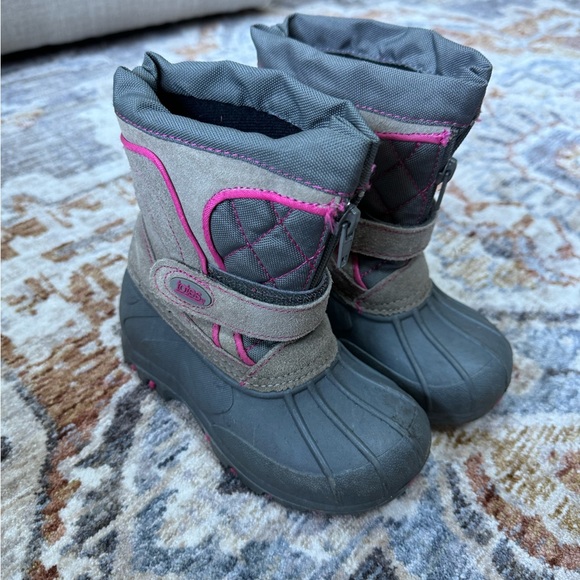 Girls snow boots. Size 8 - Picture 7 of 8
